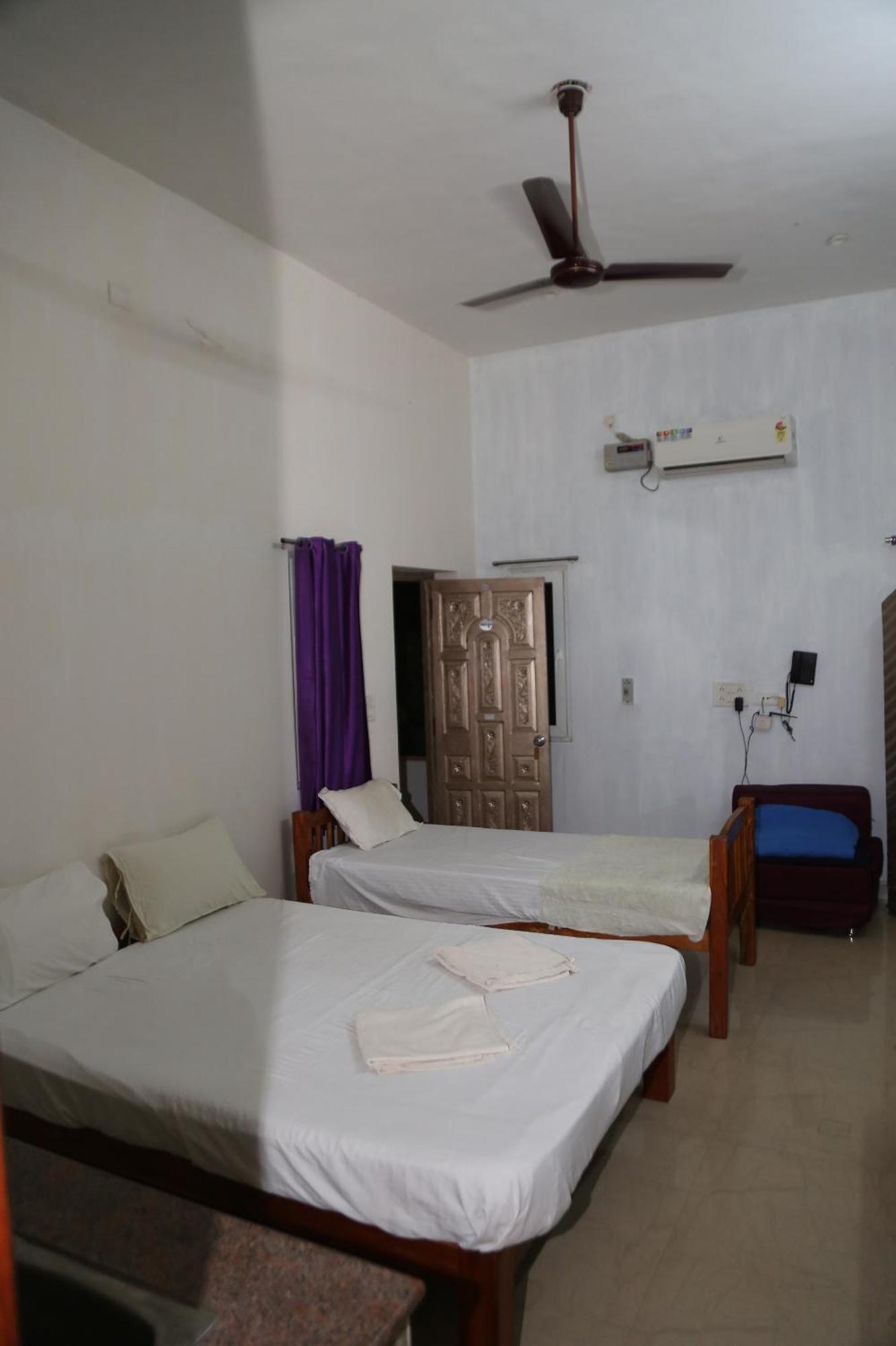 Ferienwohnung Art Le Cafe Auroville Zimmer foto